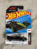 Kick Sauber F1 Team + 3 Random Hotwheels