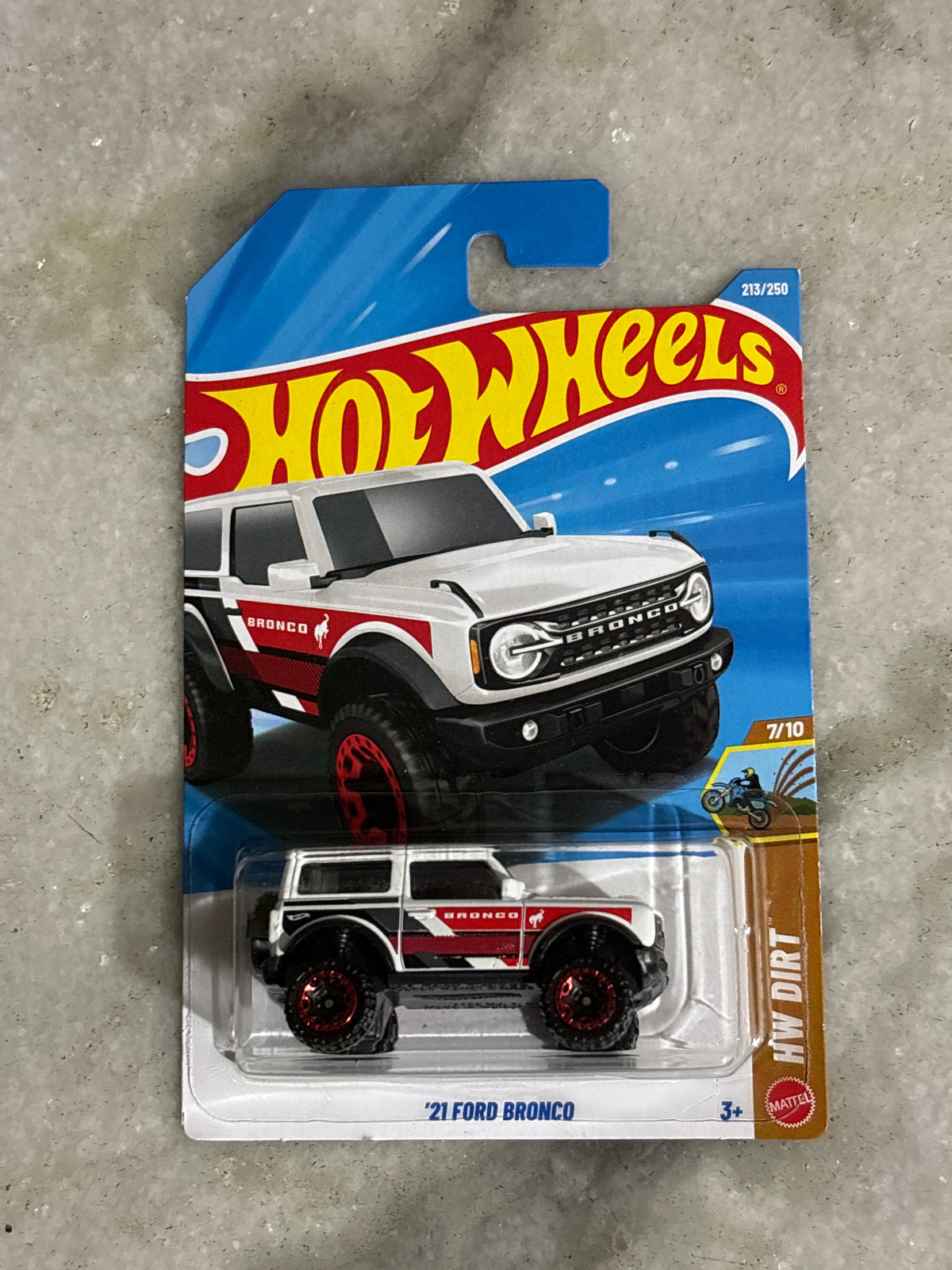 21 Ford Bronco