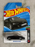 2019 Audi R8 Spyder + 2 Random Hotwheels