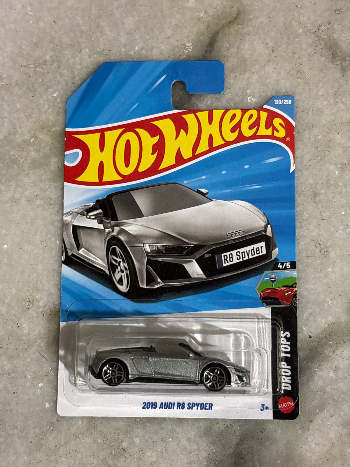 2019 Audi R8 Spyder + 2 Random Hotwheels