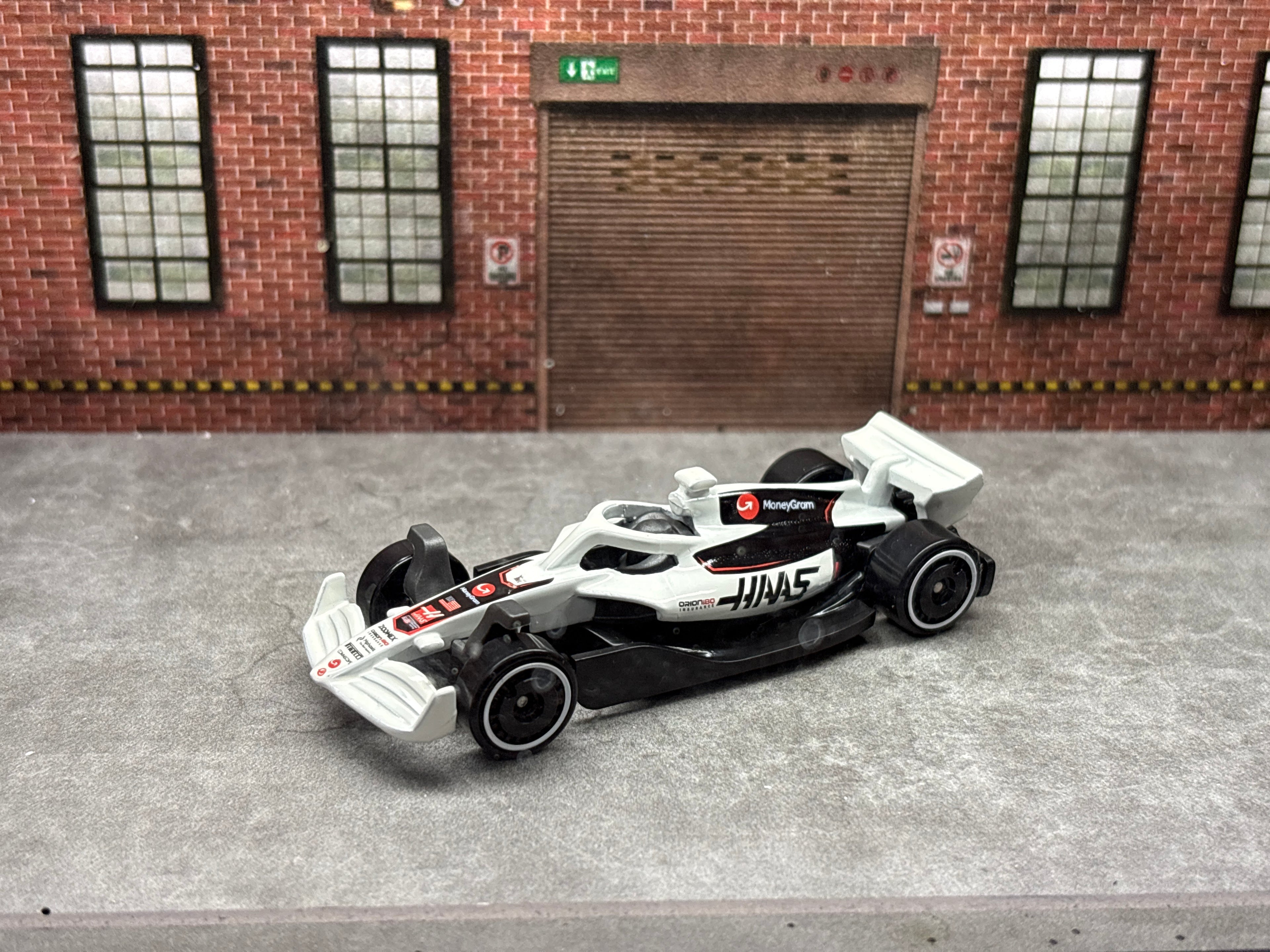 Uncarded - Money Gram HAAS F1 Team