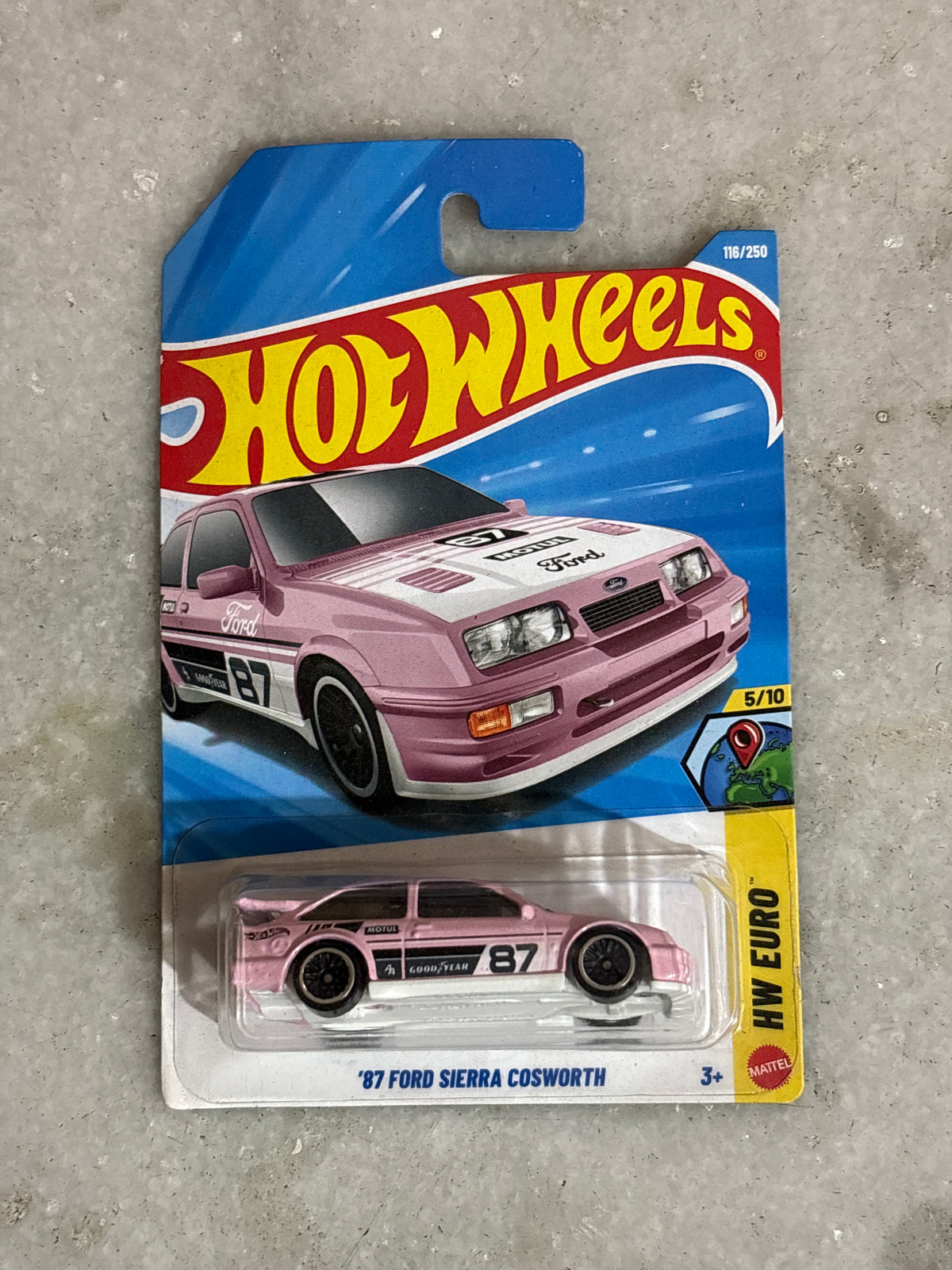 87 Ford Sierra Cosworth + 2 Random Hotwheels