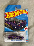 Toyota AE86 Sprinter Trueno + 1 Random Hotwheels