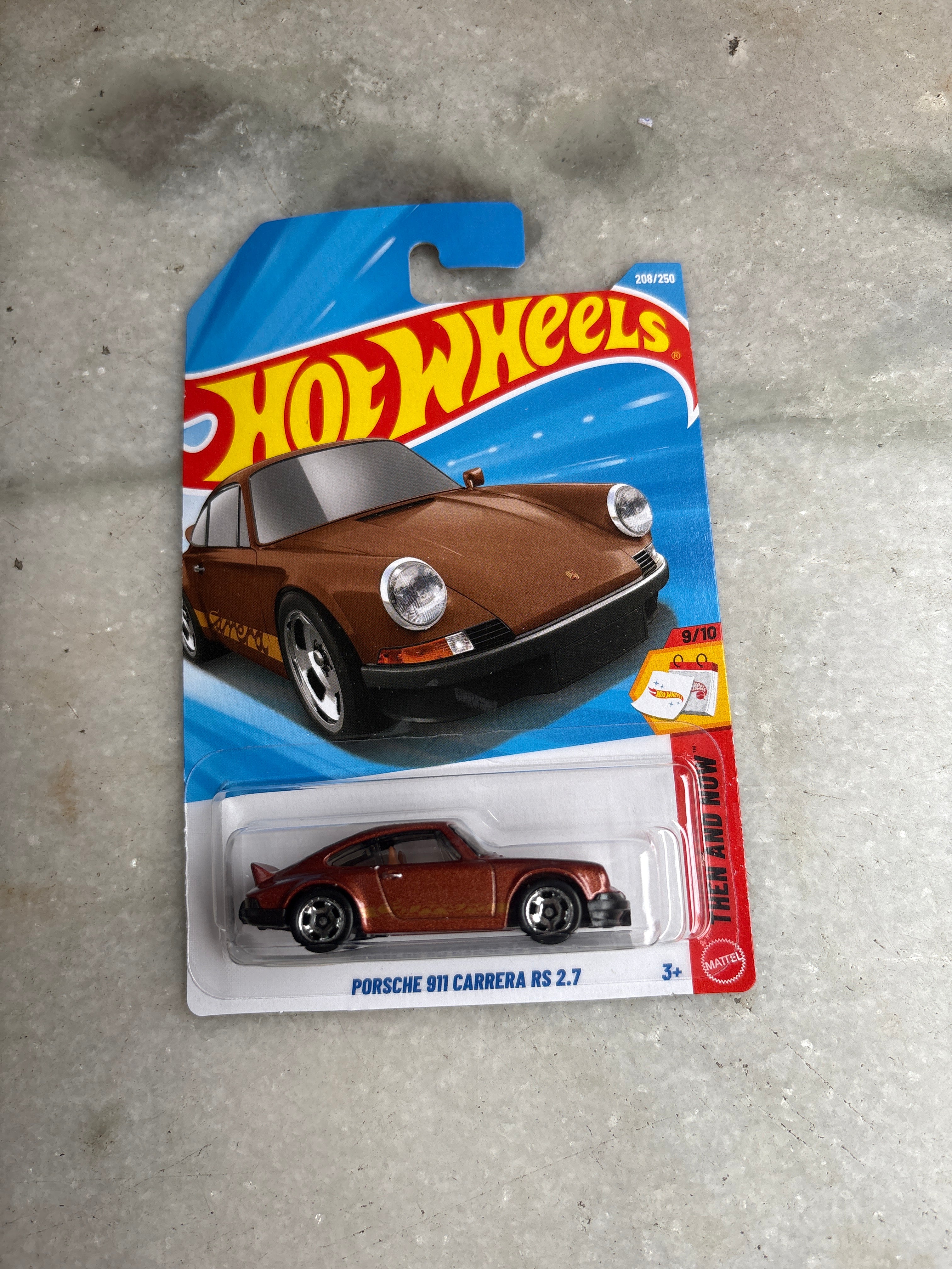 Porsche 911 Carrera RS 2.7 + 2 Random Hotwheels