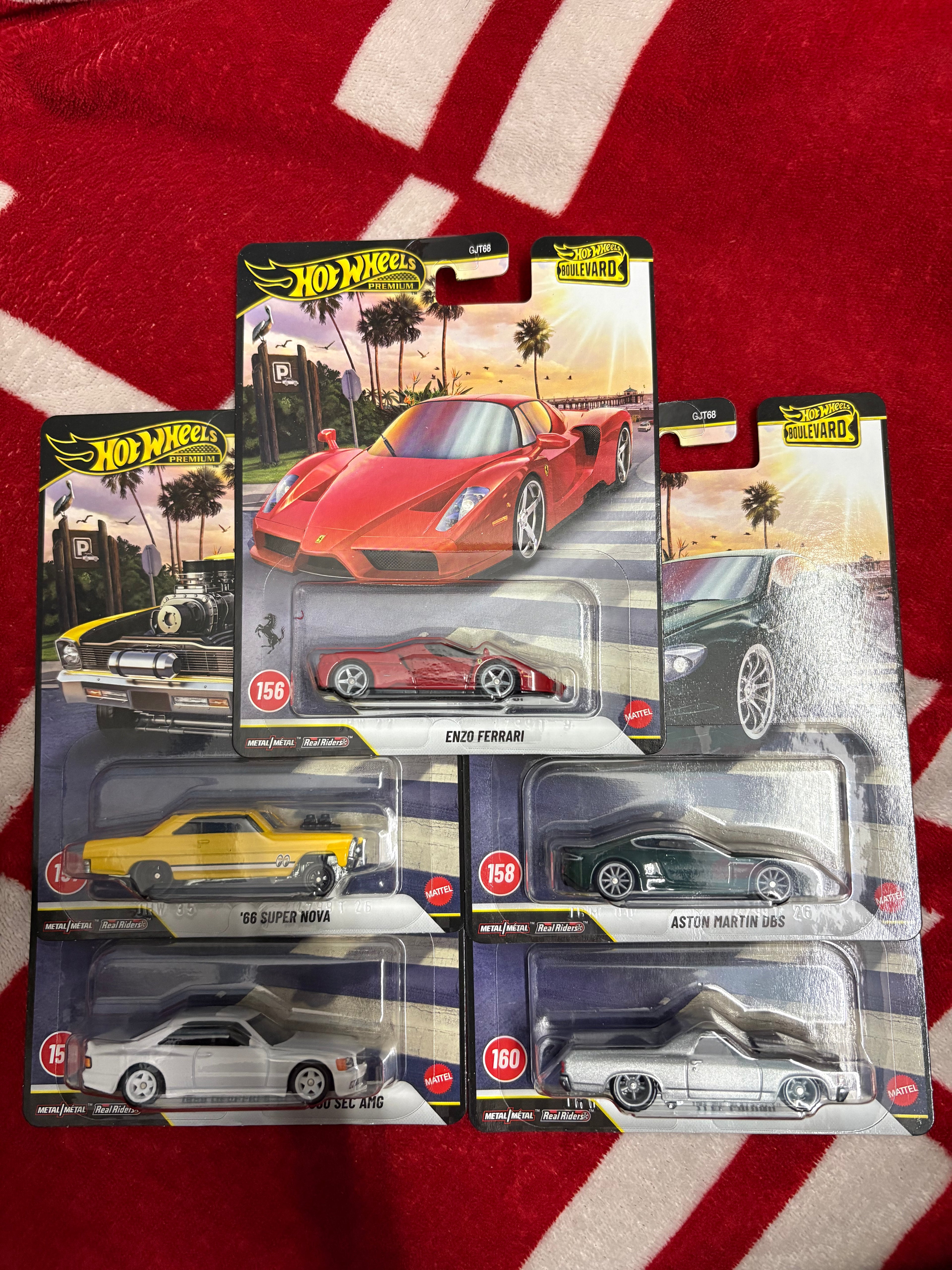Boulevard Set of 5